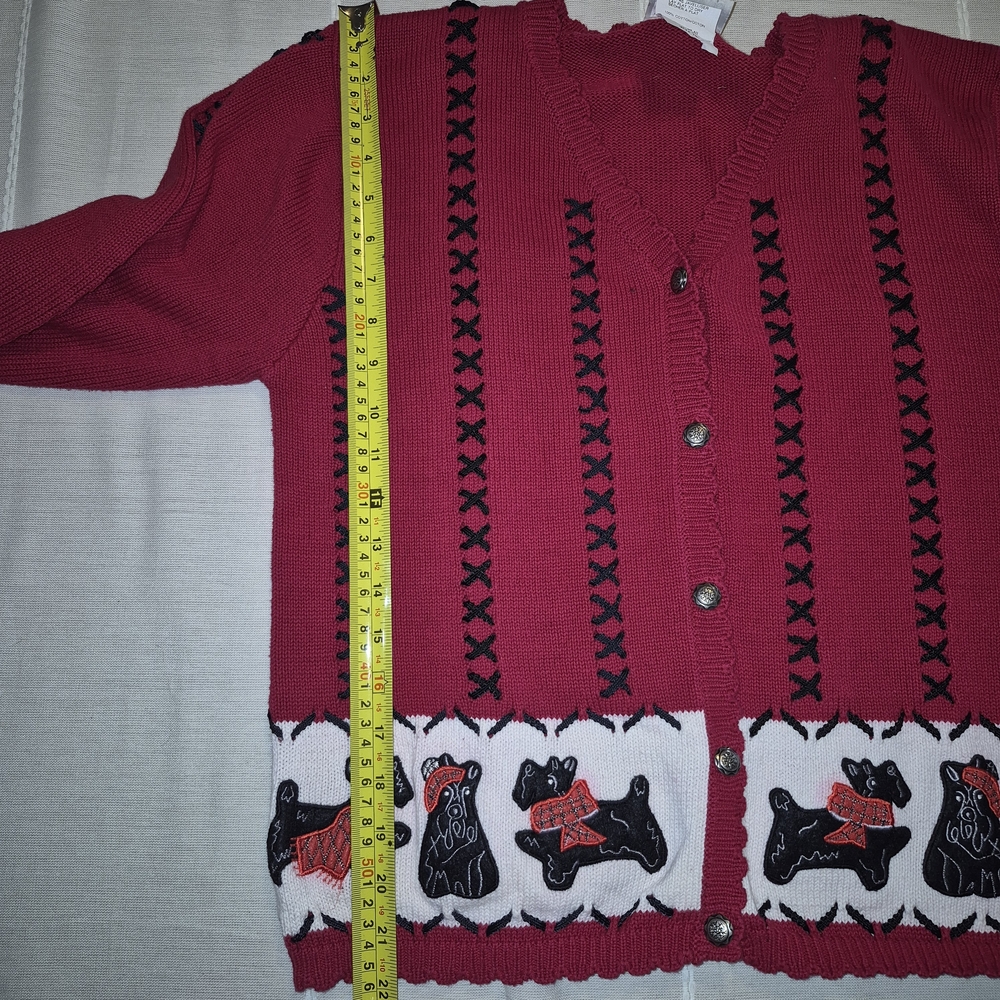 Charming Red Cardigan with Dog Pattern - Picture 5 of 6